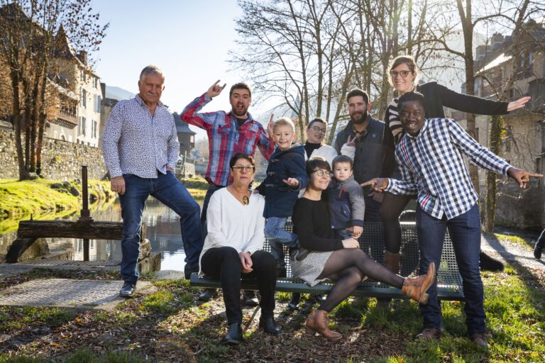 séance photo de famille en vallée d'aure à Arreau